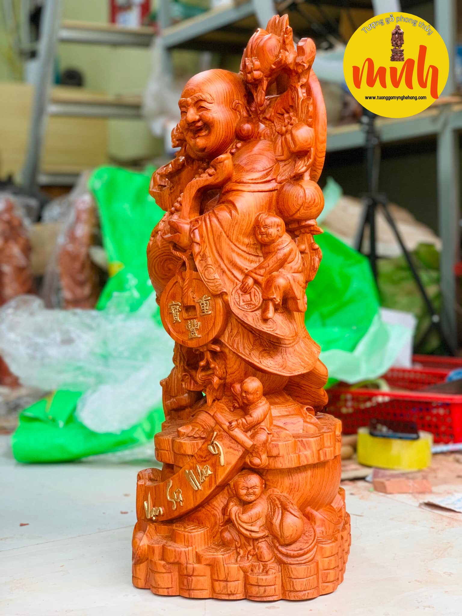 Tượng Phật Di Lặc Ngánh Đào Vạn Sự Như Ý Hoan Hỷ, Kích thước Cao 60cm, Ngang 24, Sâu 24cm