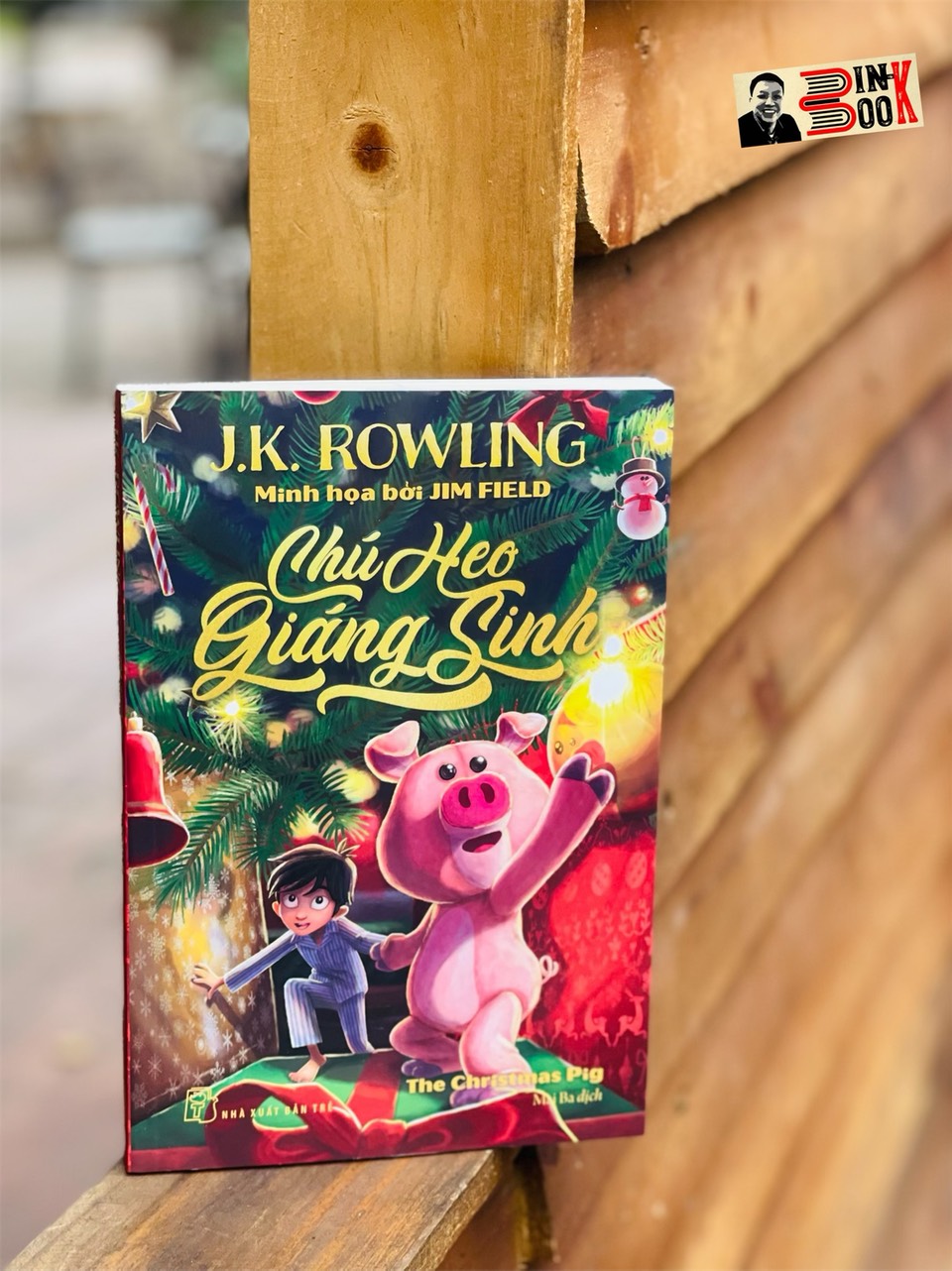 Tác Giả Của Bộ Tác Phẩn Nổi Tiếng Harry Potter - J.k.rowling Chú Heo Giáng Sinh - Mai Ba Dịch - Nxb Trẻ - Bìa Mềm