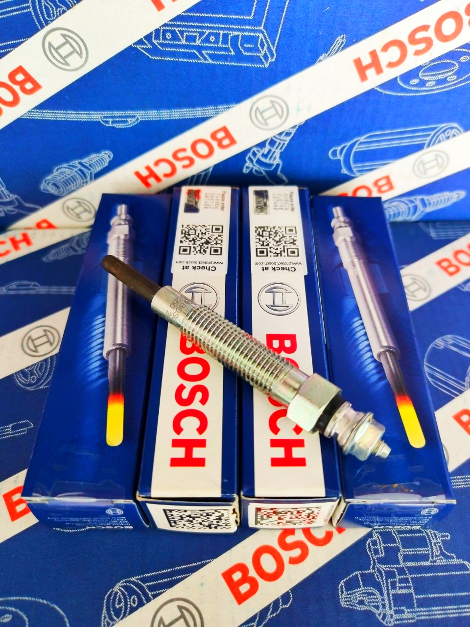Bugi Xông Hyundai Starex, Terracan, Porter 2, Kia Bongo 3, Mitsubishi Pajero, Nissan Patrol - Bosch X2094