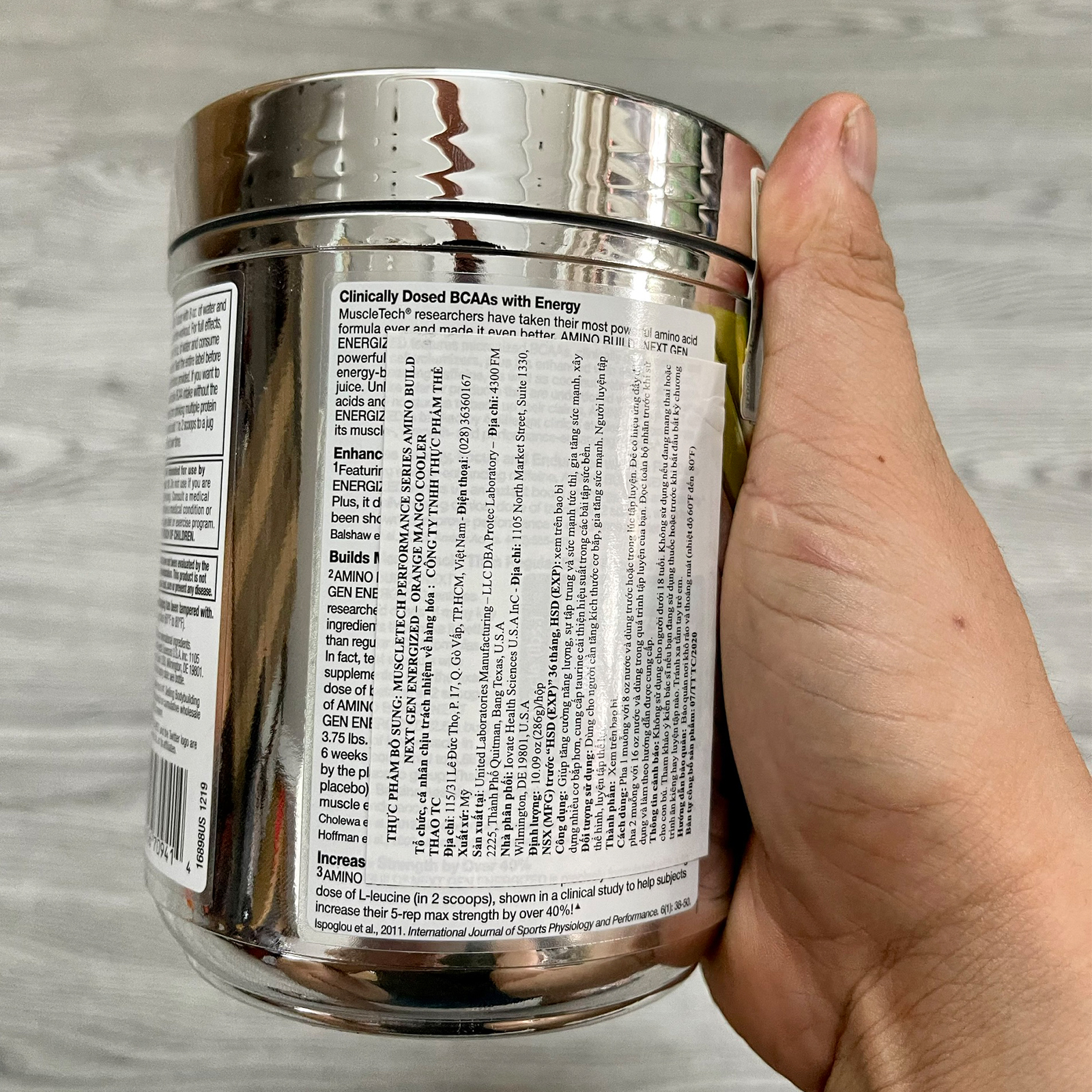 Combo BCAA Amino Build Next gen hương Orange Mango Cooler (Cam Xoài) của Muscle Tech hộp 30 lần dùng hỗ trợ phục hồi cơ, chống dị hóa cơ, tăng sức bền sức mạnh vượt trội, đốt mỡ, giảm cân, giảm mỡ bụng mạnh mẽ cho người tập thể thao &amp; Bình lắc INOX 739ml (Mẫu ngẫu nhiên)