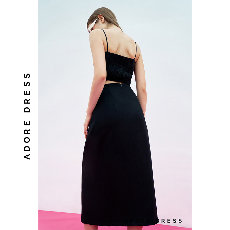 Chân váy midi skirts tech lóng vuông đen khuy to random sẻ 313SK2003 ADORE DRESS