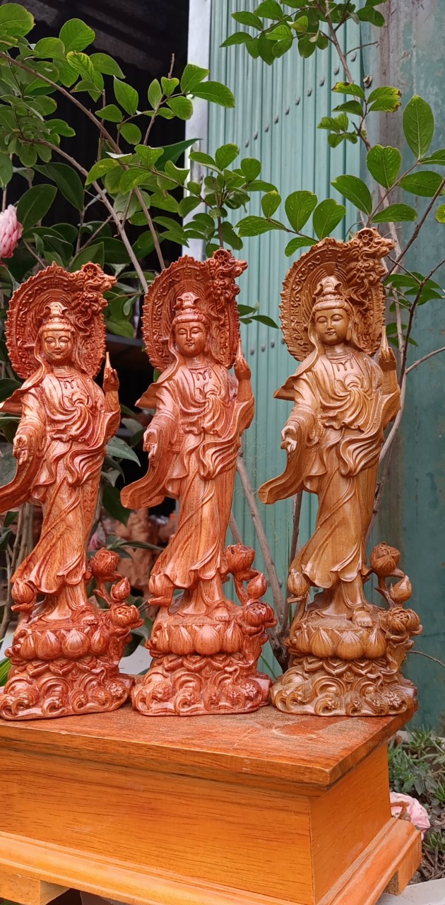 Tượng phật bà quan âm bồ tát bằng gỗ hương đá liền khối kt 30×9×10cm