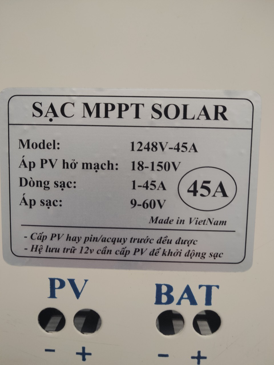 Điều khiển sạc Mppt 45A LCD 12V/24V/36V/48V cho tấm pin điện áp cao chuyên dụng cho điện mặt trời