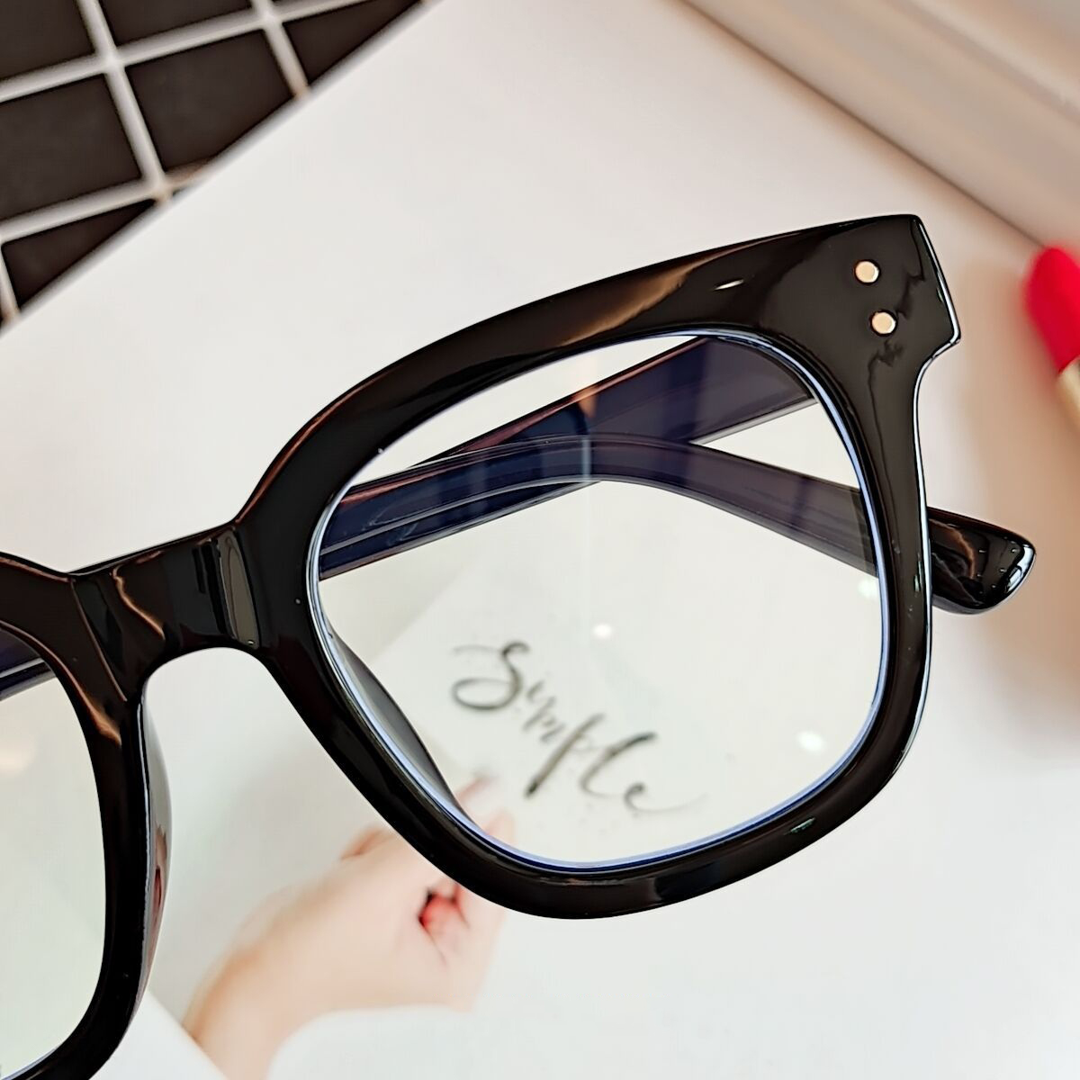 Kính Gọng Mắt Vuông Nhựa Đen Dày
