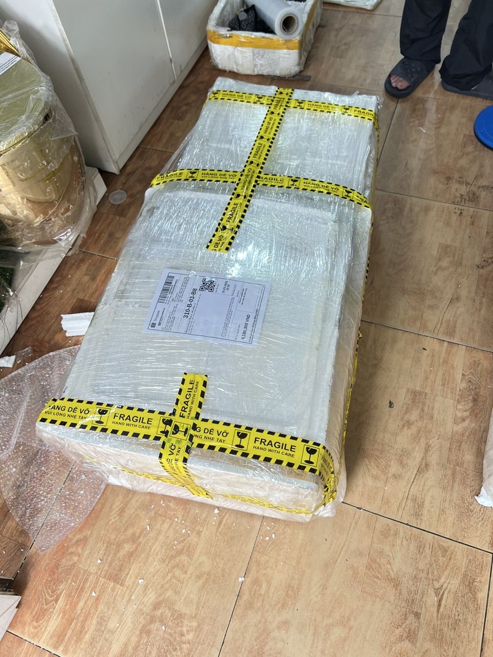 TIỂU NAM CẢM ỨNG ĐẶT  NỀN, THOÁT SÀN cao cấp nhậu khẩu GROVES GRVTN 506 (1 m)