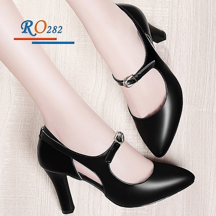 Giày sandal nữ cao gót 7 phân hàng hiệu rosata hai màu đen kem ro282