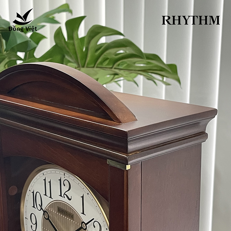 Đồng hồ Rhythm CRJ758UR06 Kt 29.1 x 45.9 x 13.1cm, 3.6kg Vỏ gỗ. Dùng PIN.