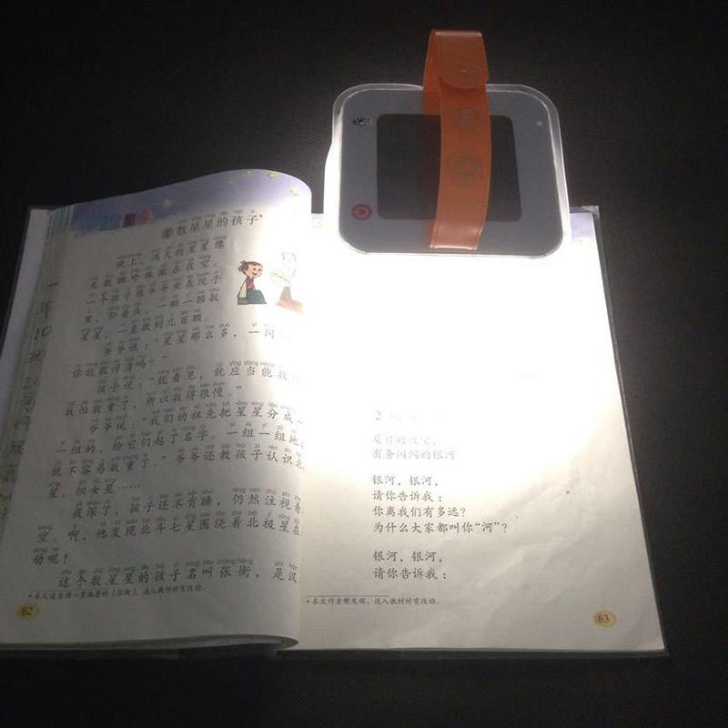 1 Đèn Led Năng Lượng Mặt Trời Chống Thấm Nước Gấp Gọn Tiện Lợi