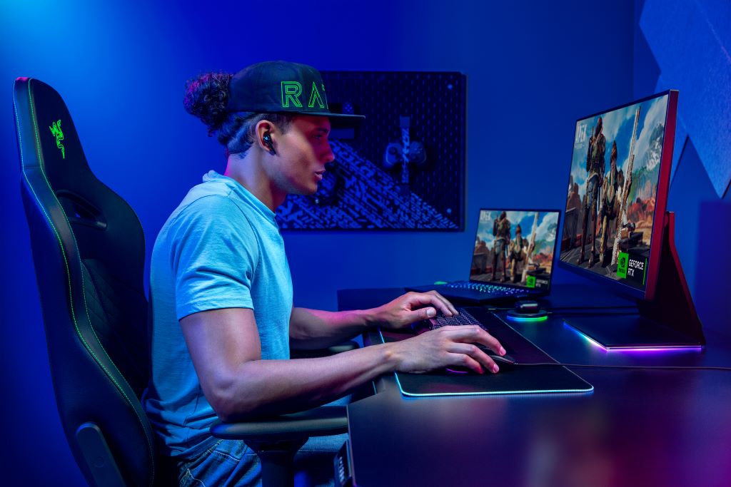 Tai nghe Razer Hammerhead Pro HyperSpeed