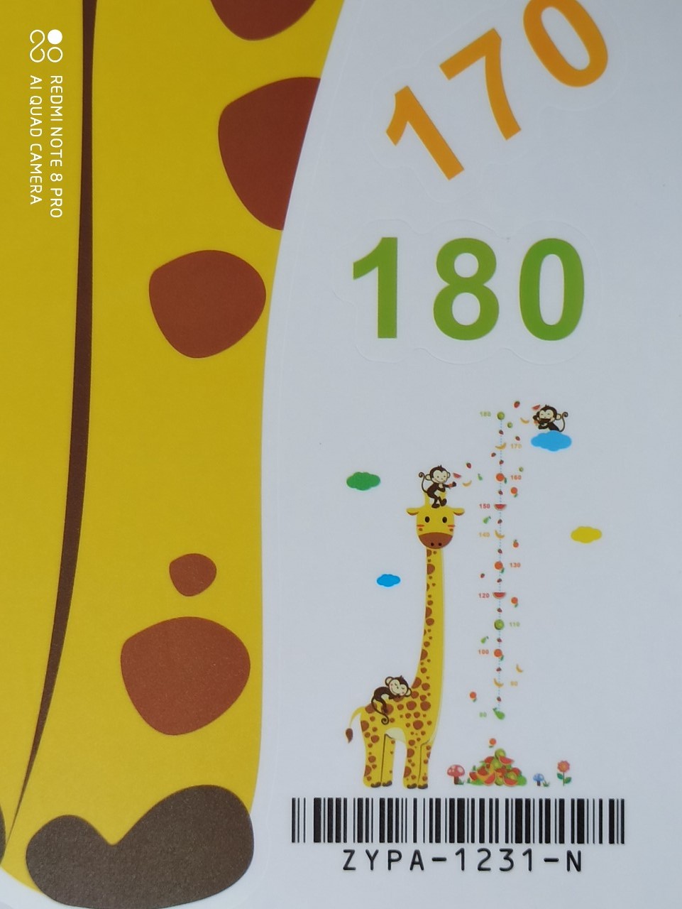Decal hình dán tường 3D trang trí hươu cao cổ thước đo chiều cao cho bé