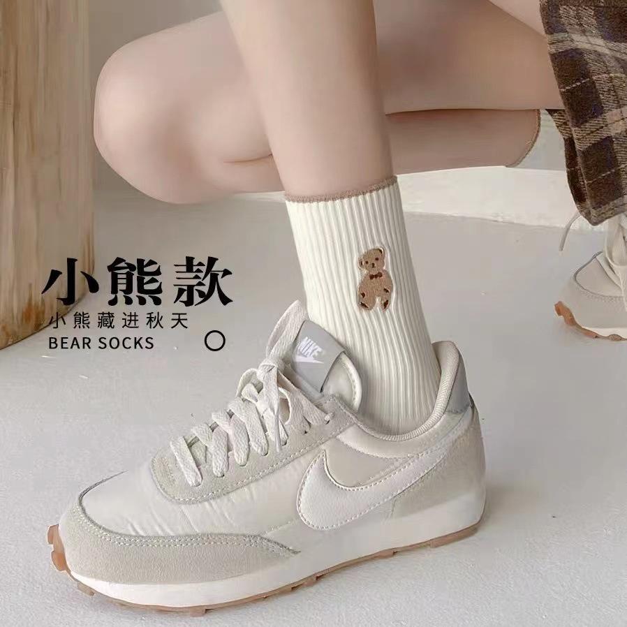 Set 10 đôi Tất cổ cao, vớ cổ cao nữ họa tiết hình gấu vải len tăm co giãn thời trang Hàn Quốc