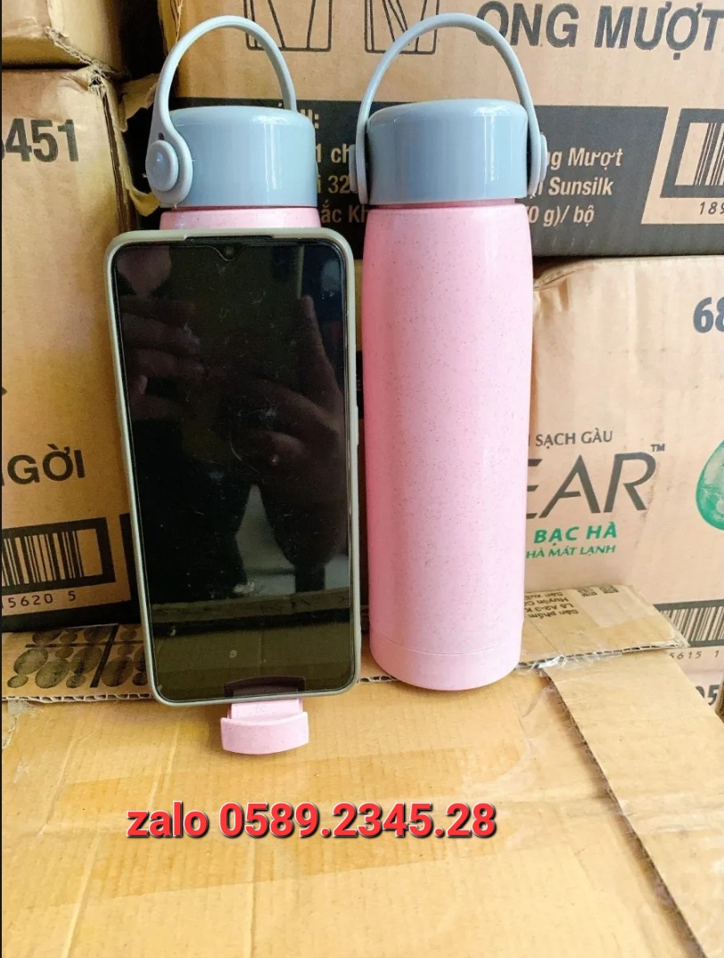 Bình nước kiêm giá đỡ điện thoại