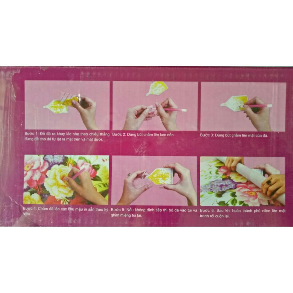 Tranh đính đá vợ chồng, kích thước 92 x 50