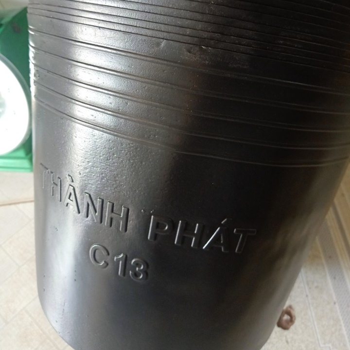 Chậu nhựa đen C13 350x290 50 chậu