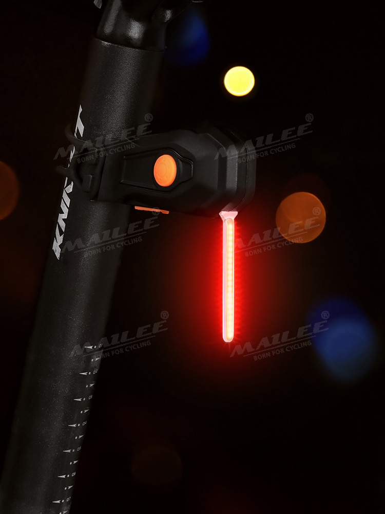 Đèn đuôi xe đạp đường phố với led chảy giọt nước YQ-208 , chống nước, Led COB độ sáng cao, dung lượng pin 500 mAH sạc Type-C sử dụng lên đến 18h tùy chế độ - Mai Lee