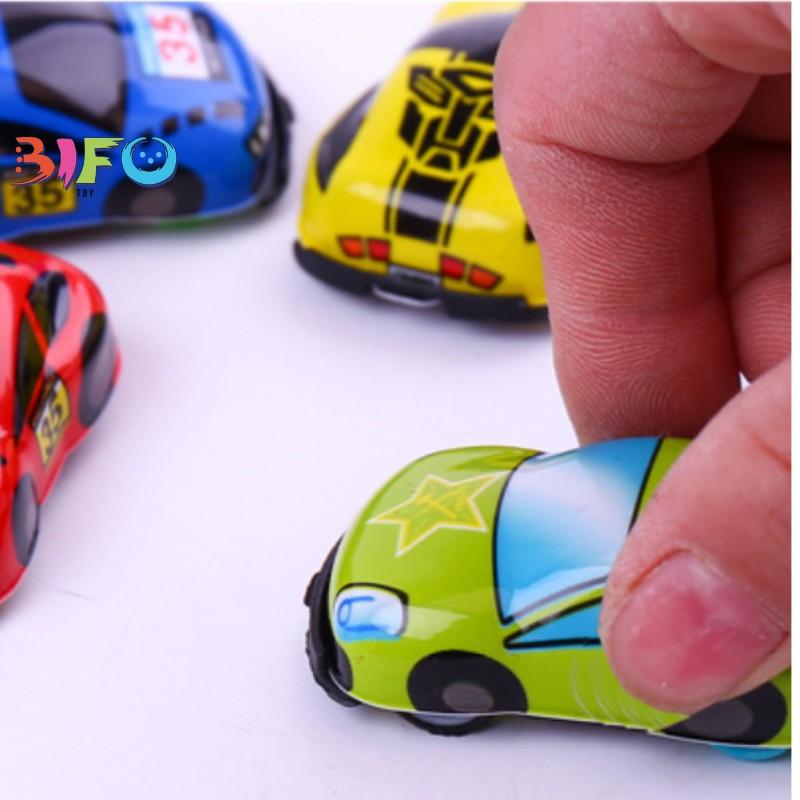 Combo 5 xe ô tô mini đồ chơi chạy cót nhiều màu sắc bé vô cùng thích thú