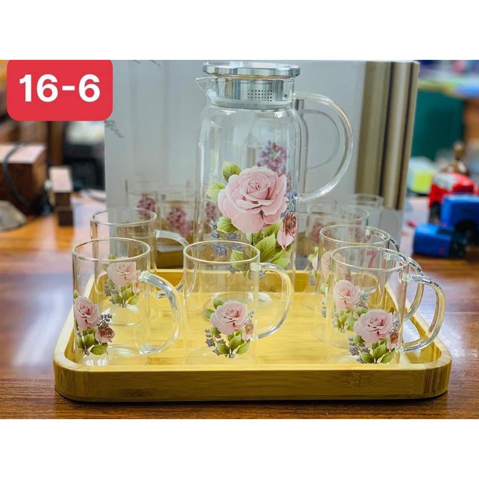 Bộ bình đựng nước uống thủy tinh kèm 6 cốc hoa