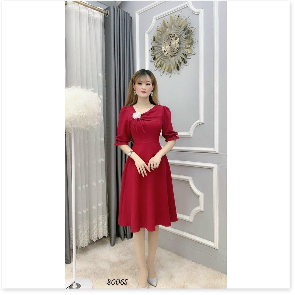 ĐẦM ĐÍNH HOA TRÊN ÁO SIÊU XINH