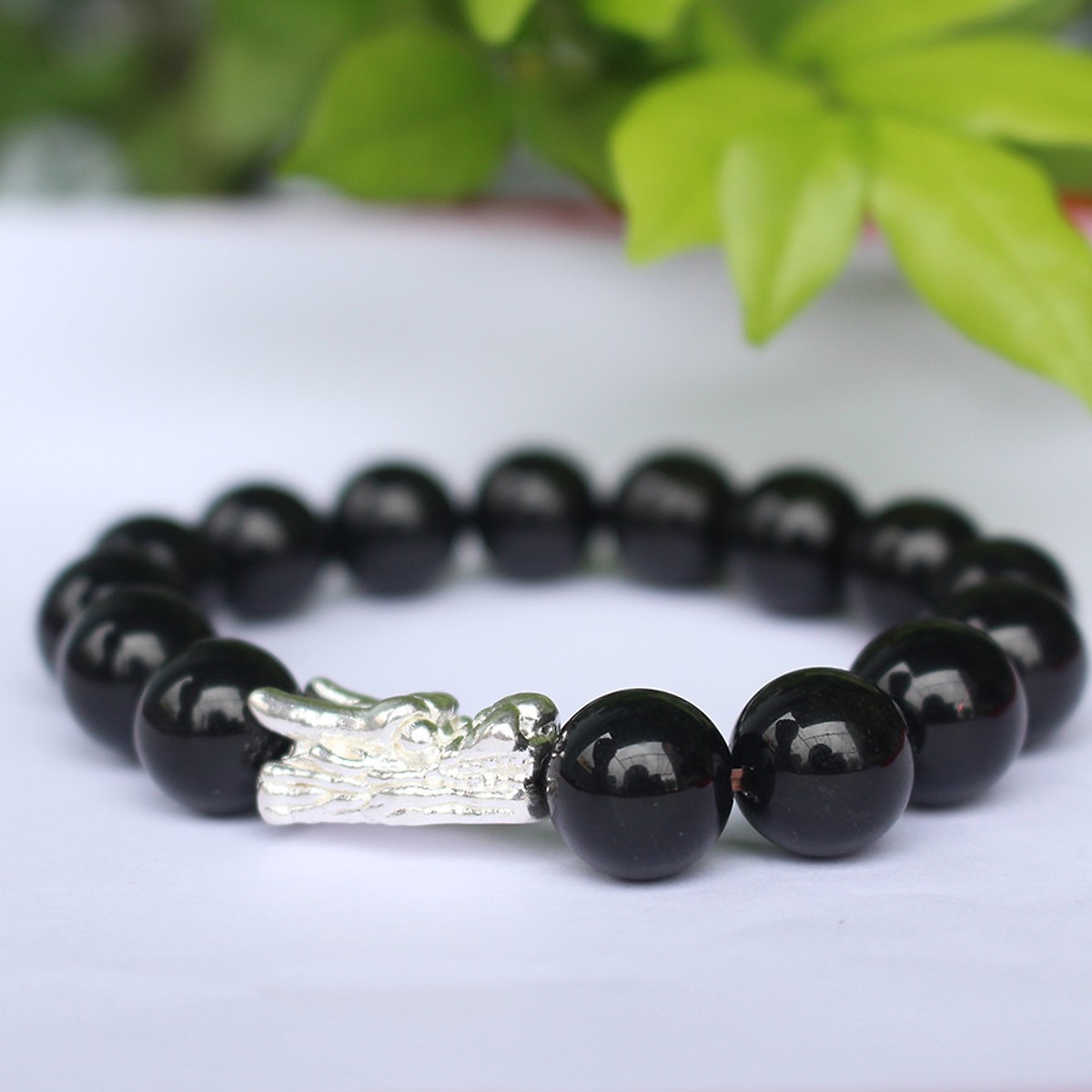 Vòng Tay Phong Thủy Obsidian Núi Lửa 12 ly Mix Charm Đầu Rồng Bạc Cho Nam Mệnh Thủy, Mệnh Mộc