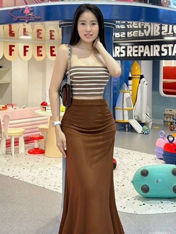 Set Áo 2 Dây Kẻ Chân Váy Đuôi Cá Dài Chất Gân Năng Động
