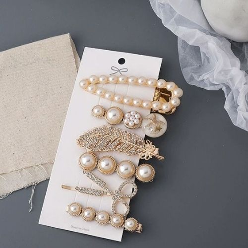 Kẹp tóc sang chảnh phủ ánh vàng phối ngọc trai nhân tạo