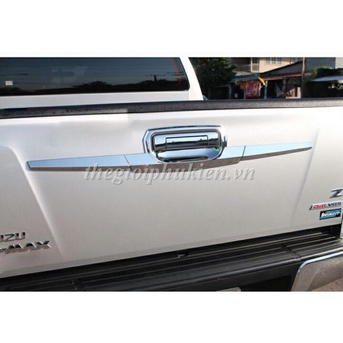 Ốp trang trí tay mở cốp sau ISUZU D-Max, Dmax