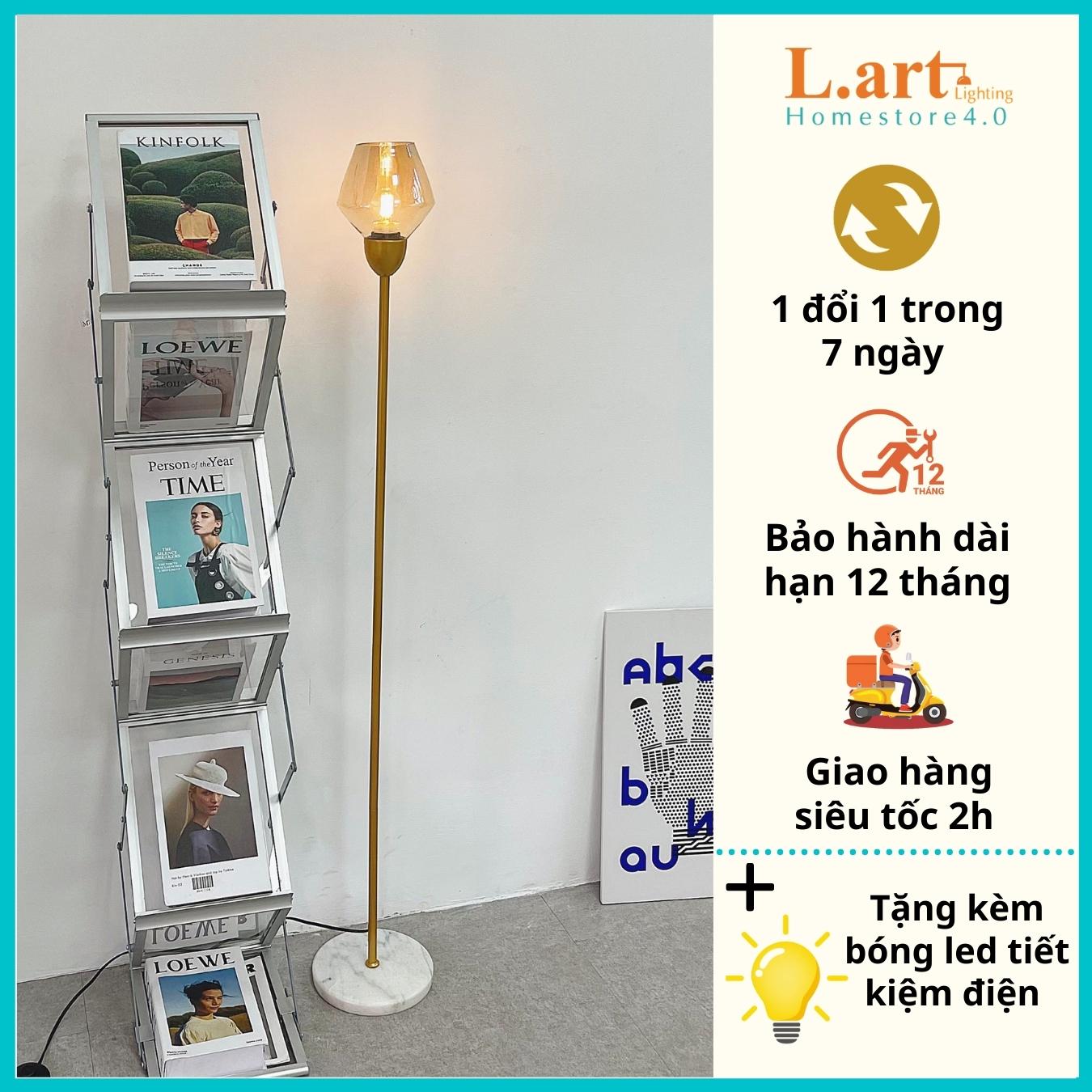 Đèn cây đứng tiện dụng mạ sơn vàng chống ghỉ chao thủy tinh sang trọng DCLA010