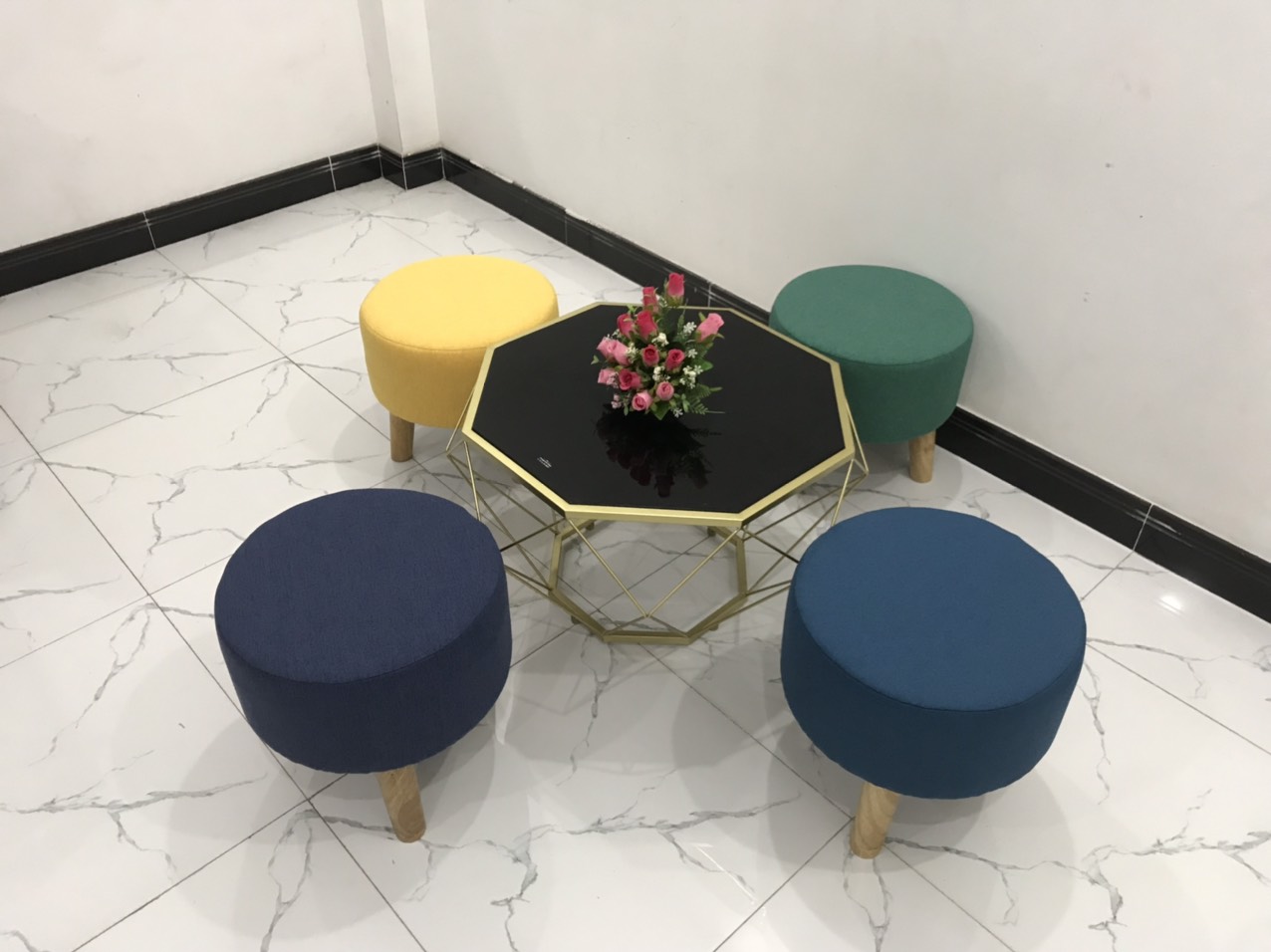 Bộ bàn ghế tròn mini đẹp giá rẻ nhiều màu