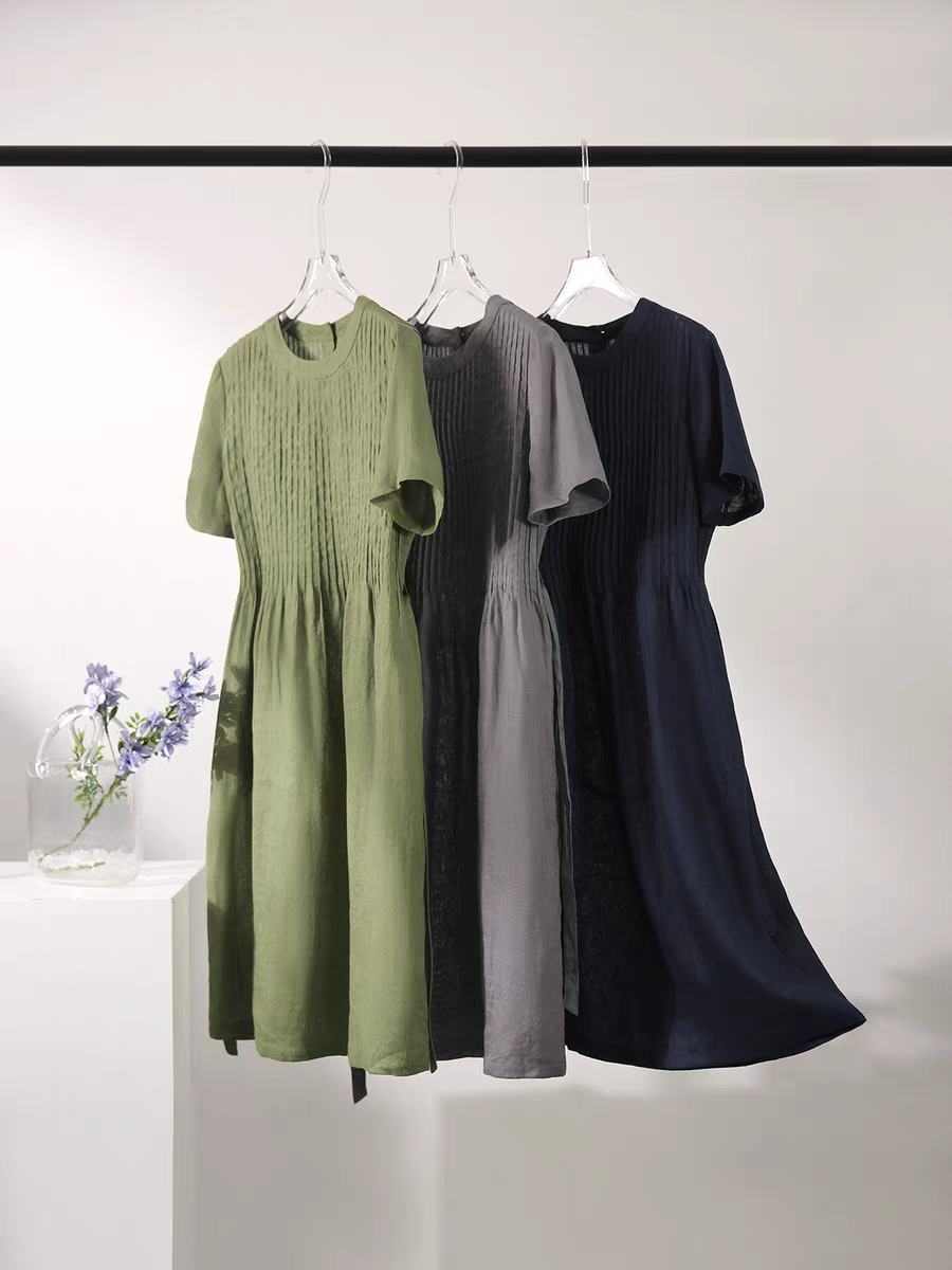 Đầm linen nữ dáng suông cổ tròn xếp ly kèm dây thắt eo mẫu mới trẻ trung Đũi Việt