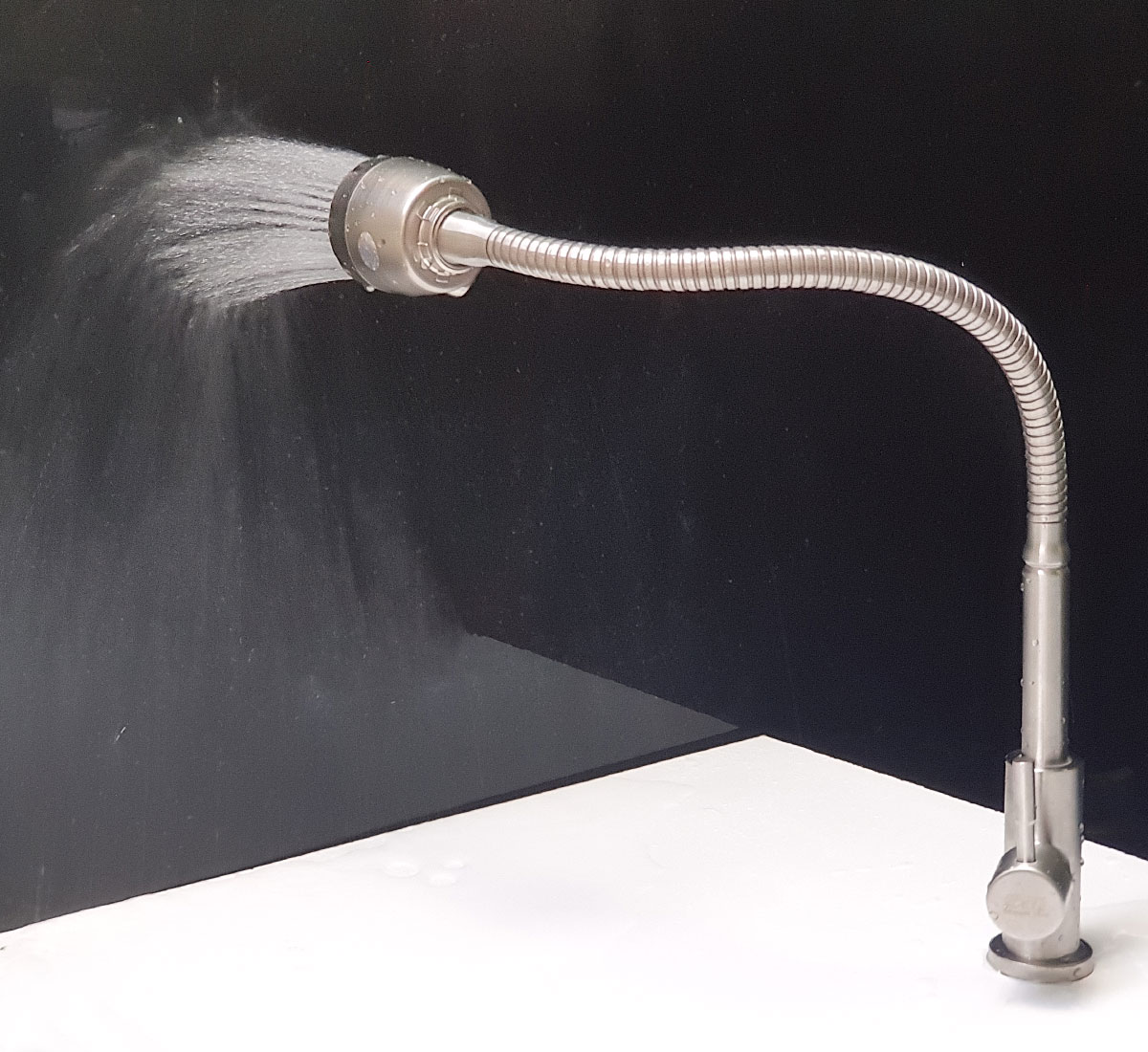 Vòi rửa chén lạnh Inox SUS 304, cần lò xo Eurolife EL-RC09
