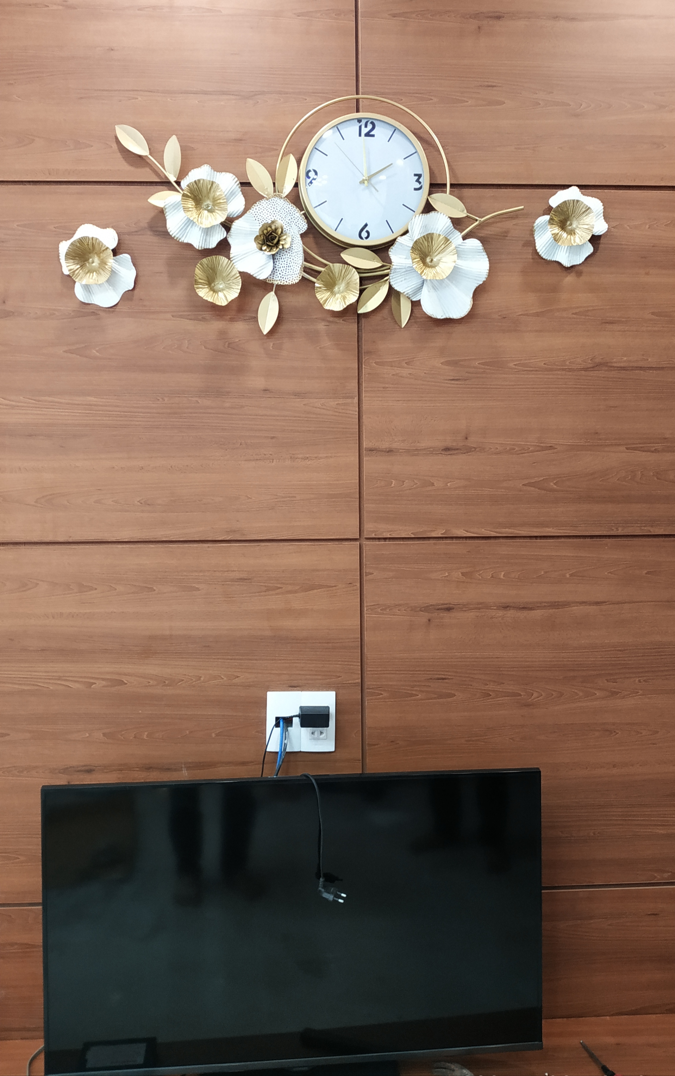 Đồng hồ trang trí nhà cửa lá ngang 3D sang trọng phong cách hiện đại A2106