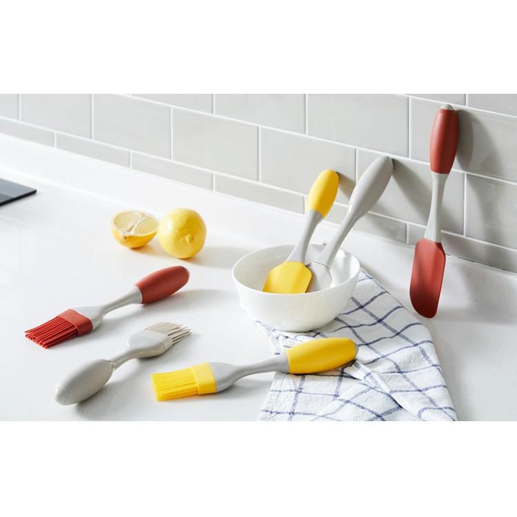 Dụng cụ lật đồ ăn trộn bột làm bánh bằng Silicone Lock&Lock LOL125