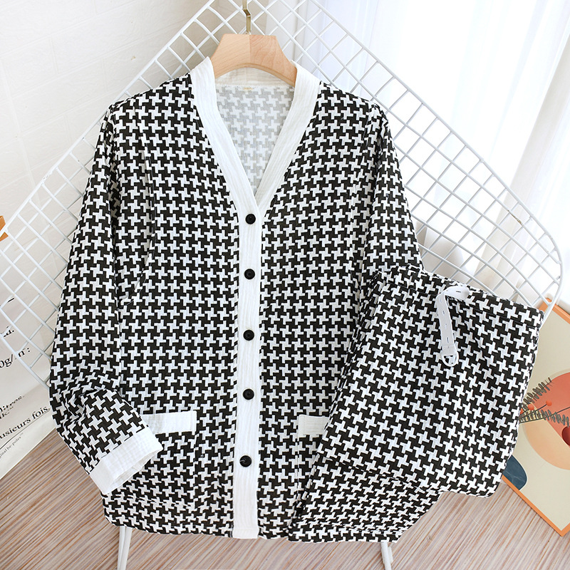 Bộ Đồ Bầu Và Sau Sinh Cổ V Chất Liệu Xô Muslin Cao Cấp Có Khe Mở Cho Con Bú Azuno