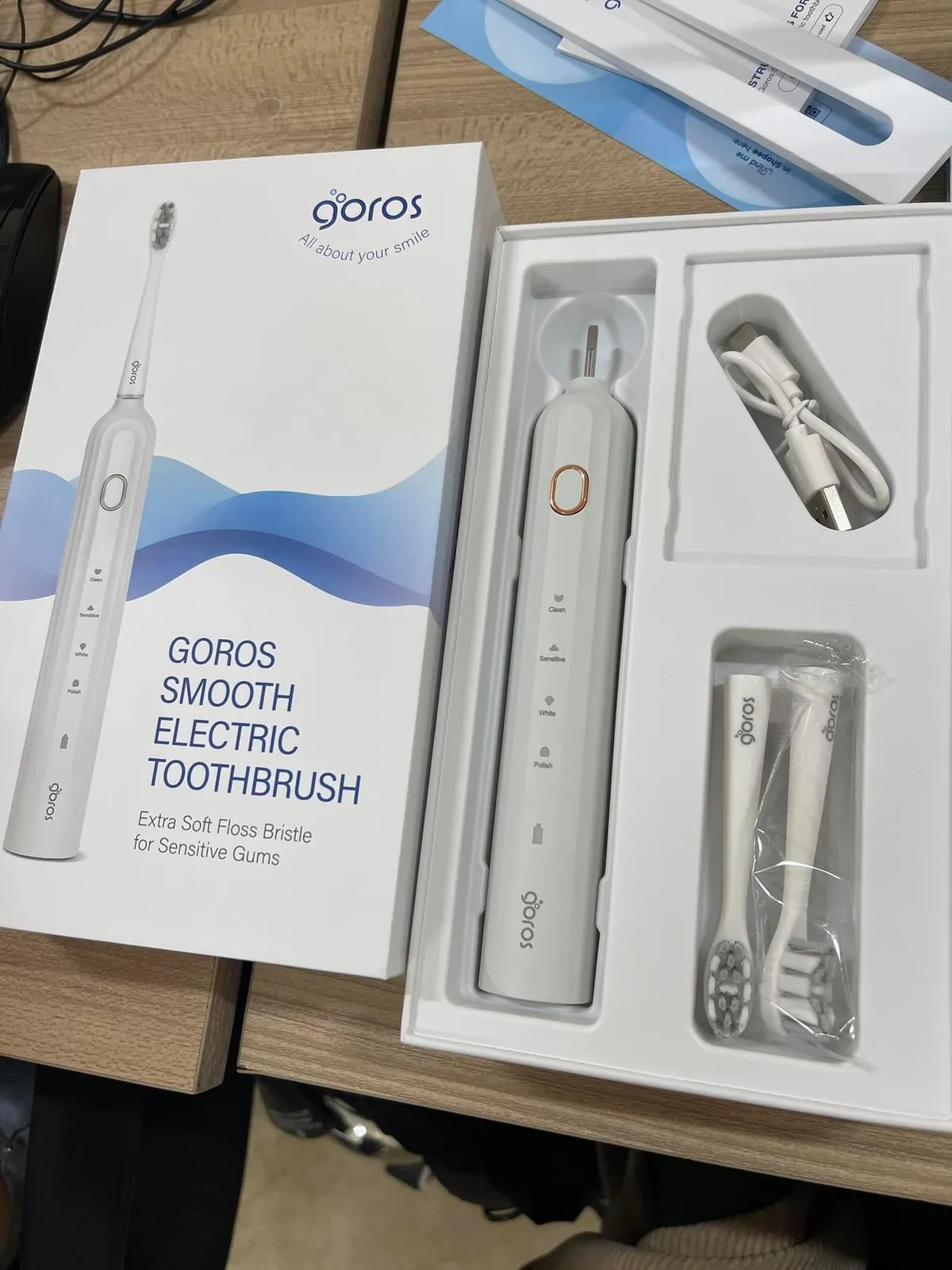 Bàn Chải Đánh Răng Điện GOROS Smooth Electric Toothbrush - Hàng Chính Hãng