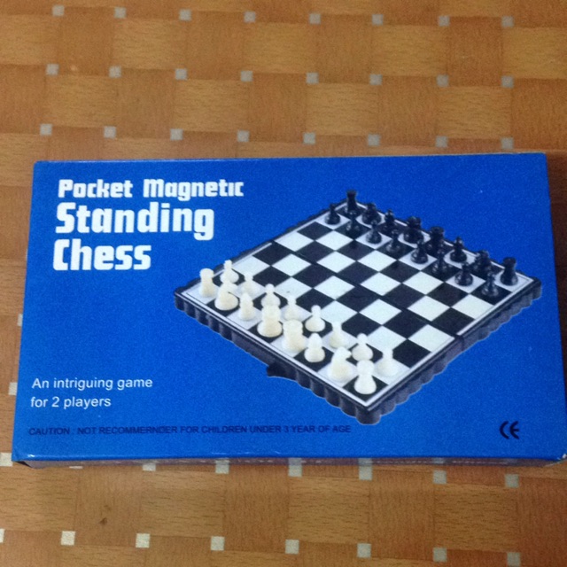 Bộ cờ vua nam châm mini Standing Chess