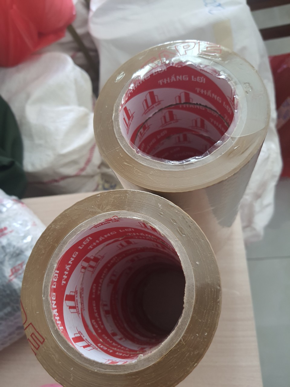 Băng keo đục 6 cuộn- vàng