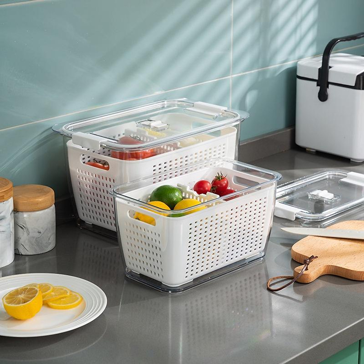 Bộ 2 hộp Hokori để và bảo quản thực phẩm trong tủ lạnh luôn tươi ngon thiết kế 2 lớp, bên trong là rổ, bên ngoài là hoojpj trong suốt, có nắp kín