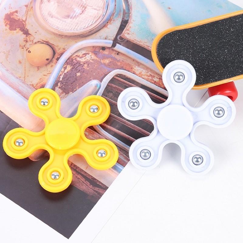 Quà tặng cho con - Game con quay spinner 5 cánh bi ( nhiều mầu)