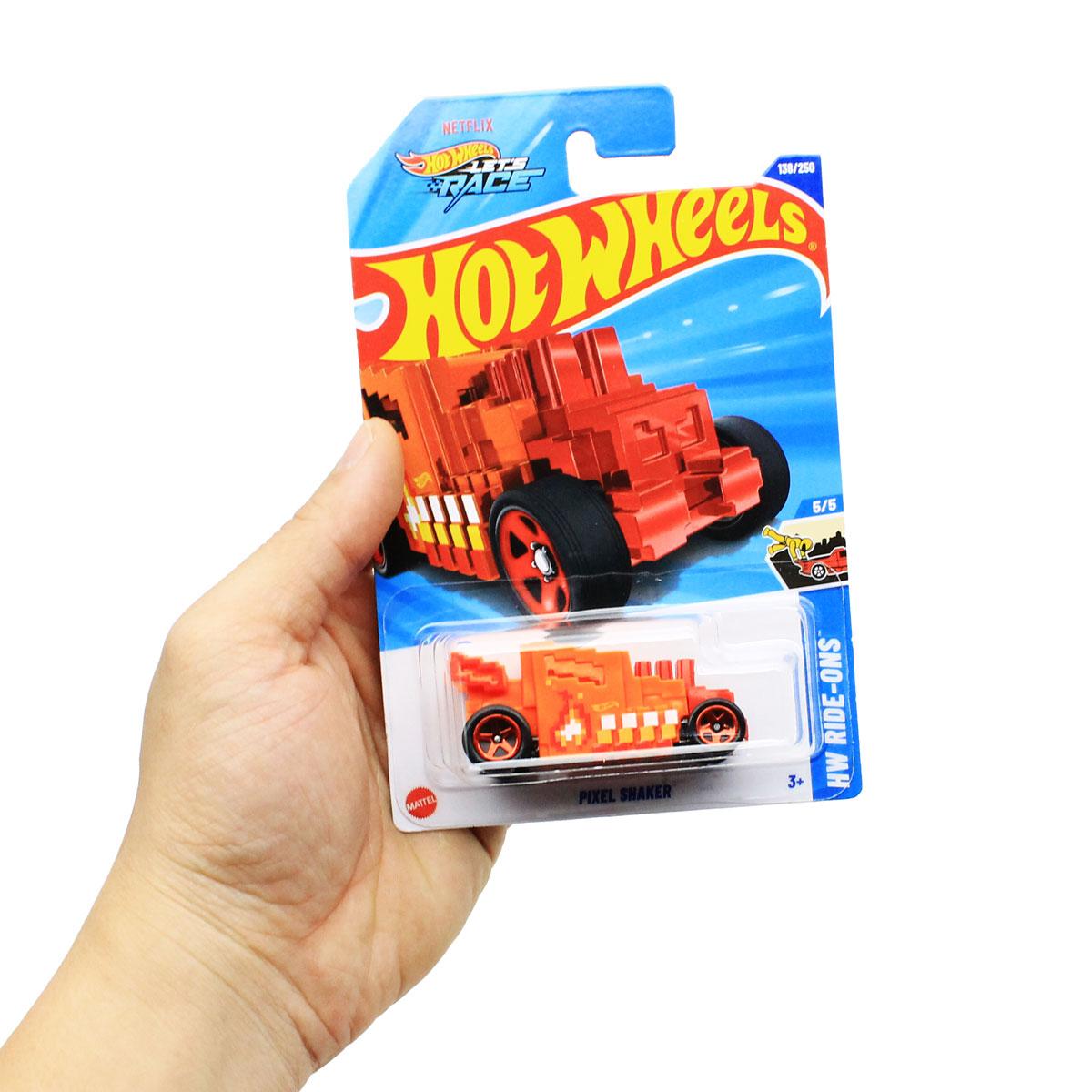 Siêu Xe Hot Wheels C4982 - 138/250 - Pixel Snaker (Mẫu Sản Phẩm Giao Ngẫu Nhiên)