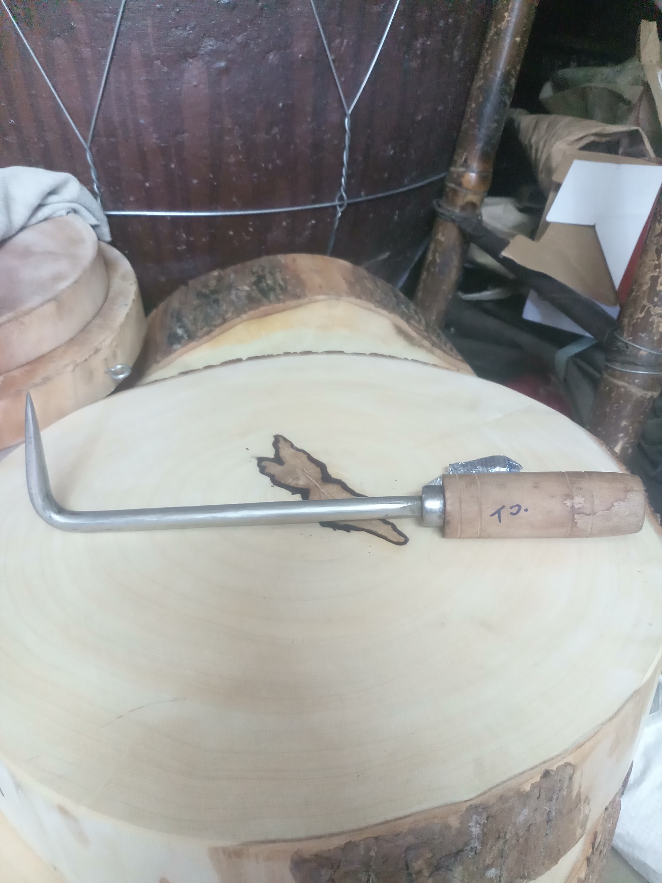 CÂY ĐỤC LỔ DỪA BẰNG INOX.