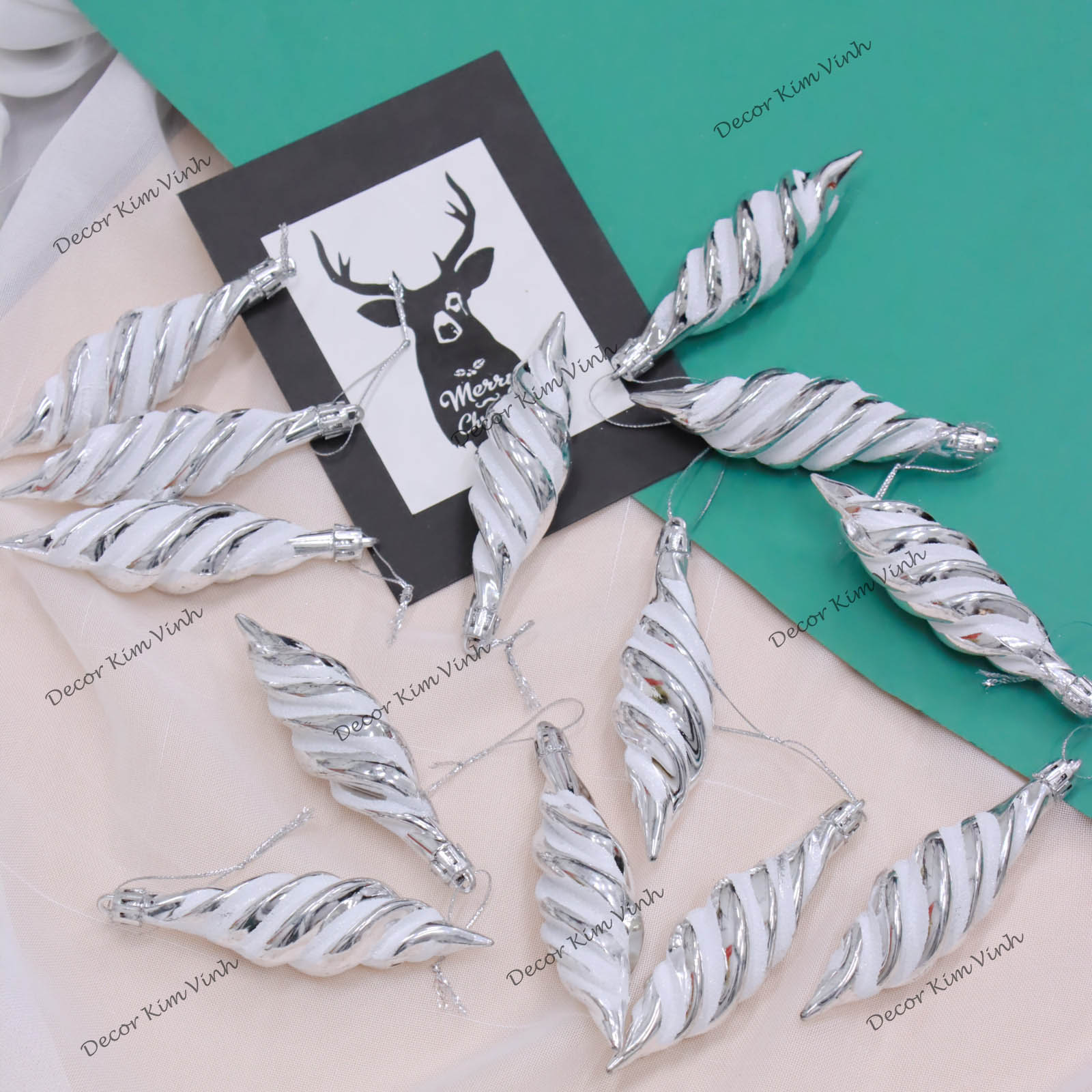 Set 12 Mẫu E46 Quả Châu Giọt Nước Hình Xoắn Ốc Trang Trí Cây Thông Giáng Sinh