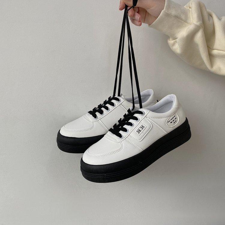 Giày Sneaker Màu Trơn Phối Dây Cho Nữ