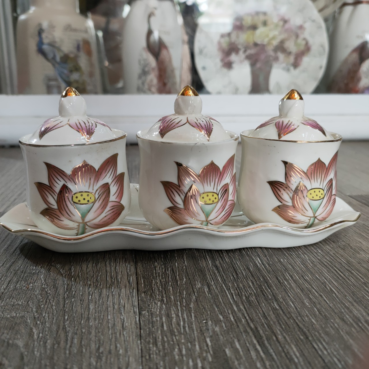 Khay nước 3 ly Hoa sen 19cm - thờ cúng