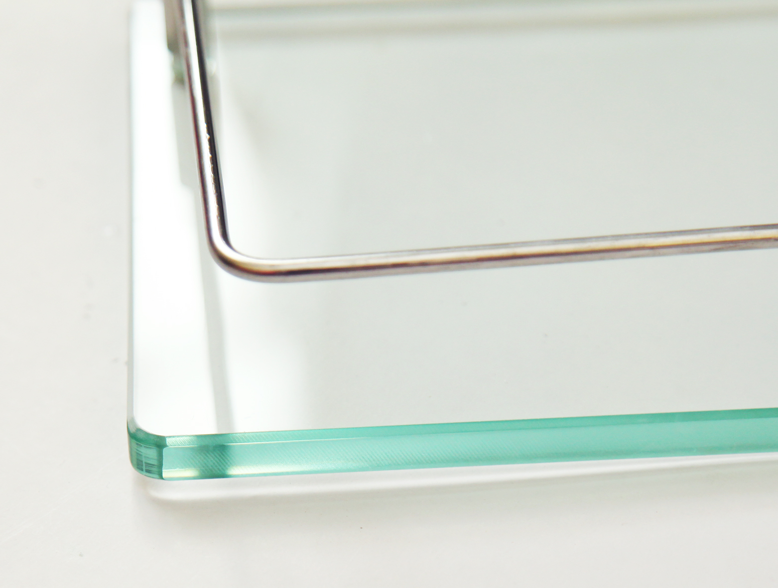 Kệ Kính Phòng Tắm Inox