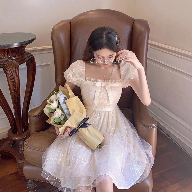 Váy trắng tay bồng lấp lánh