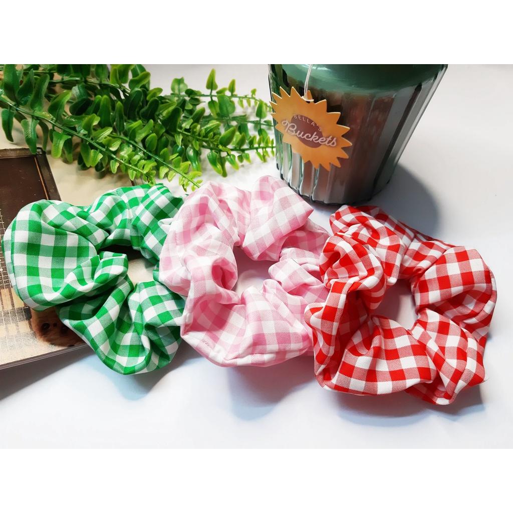 Cột tóc scrunchies sọc caro kate lụa