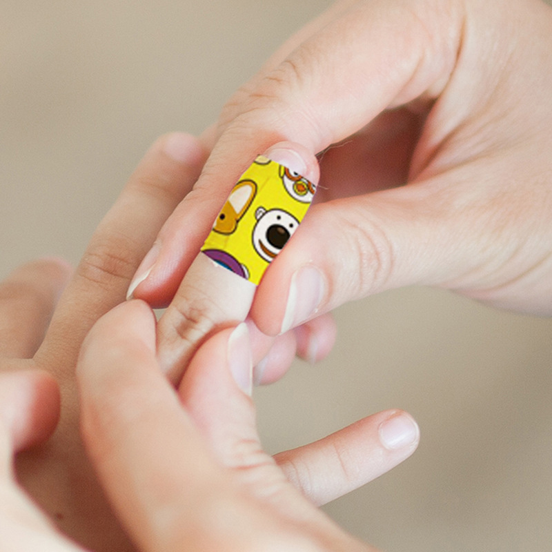 Hộp 20 miếng Băng y tế urgo hoạt hình dễ thương Pororo Kids Bandage Hàn Quốc