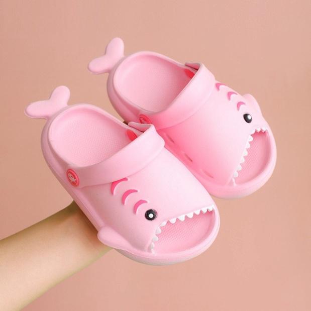 Cho Bé Dép Sục Cá Mập Baby Shark Đế Êm Siêu Nhẹ Đáng Yêu Cho Bé Trai Bé Gái 2-6 Tuổi ( YDX-2022)