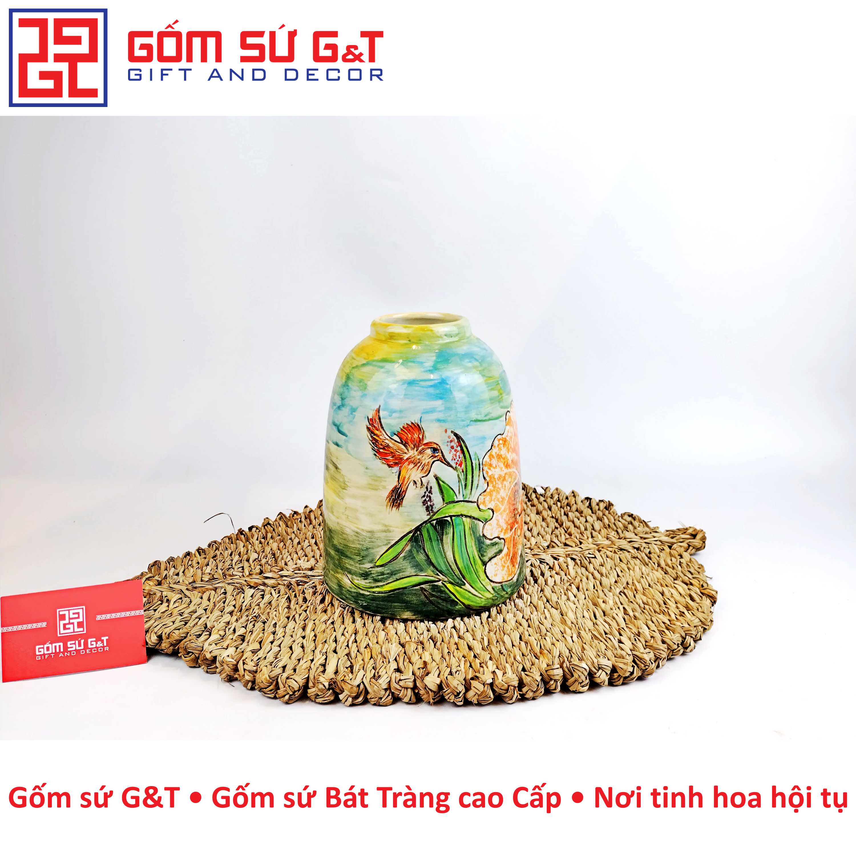 Lọ hoa chuông sen cầm Gốm Sứ G&T