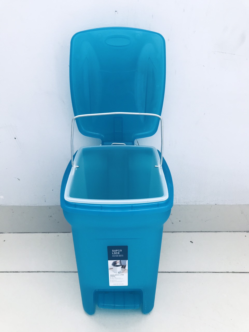 Thùng rác nhựa trong J.C.P 2 lớp 18 Lít - Hàng Thái Lan